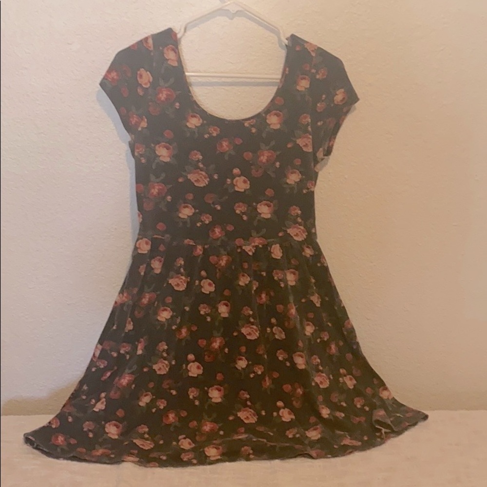 Floral casual dress
